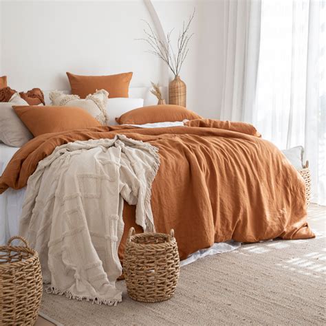 rust coloured bedding